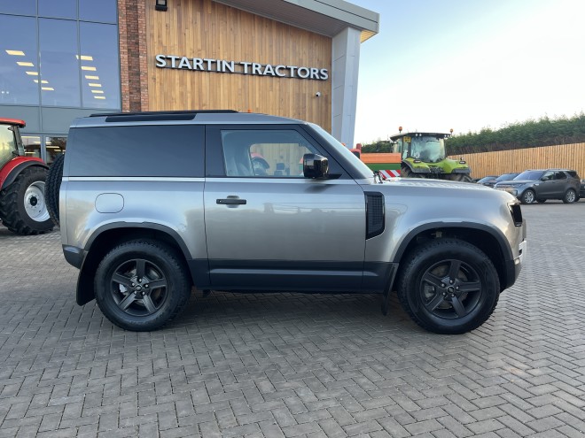 Land Rover Defender 90 3.0 D200 Hard Top Auto [3 Seat]