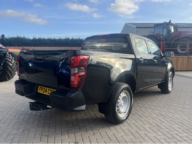 Isuzu D-Max Utility Double Cab Auto