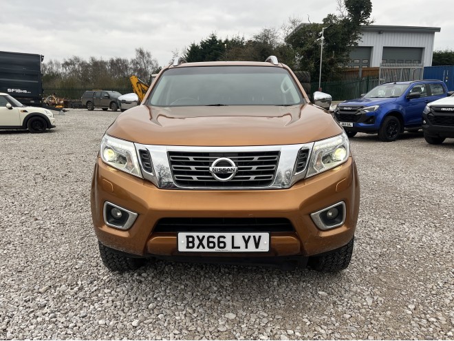 Nissan Navara Double Cab Pick Up Tekna 2.3dCi 190 4WD Auto