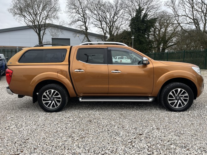 Nissan Navara Double Cab Pick Up Tekna 2.3dCi 190 4WD Auto