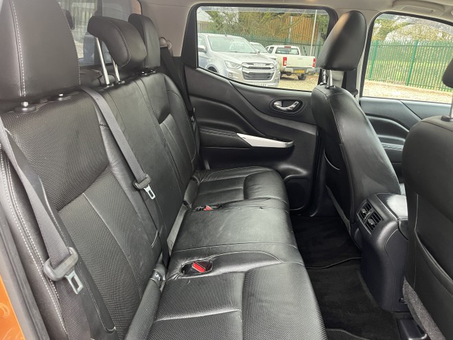 Nissan Navara Double Cab Pick Up Tekna 2.3dCi 190 4WD Auto