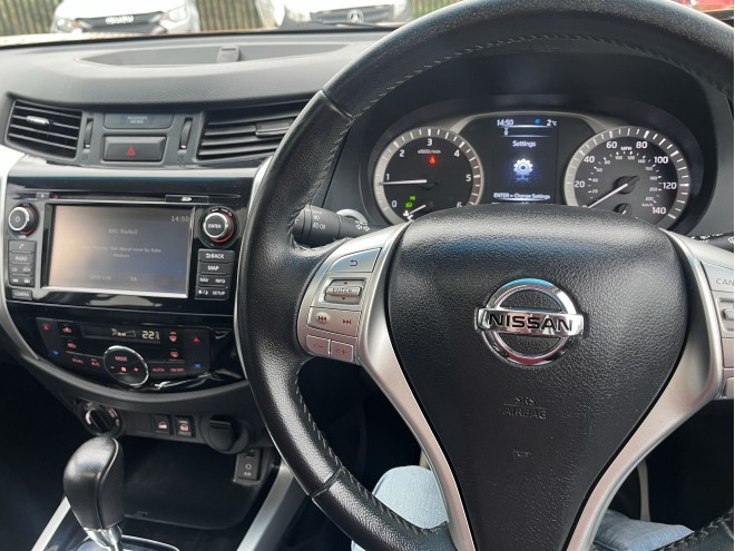Nissan Navara Double Cab Pick Up Tekna 2.3dCi 190 4WD Auto