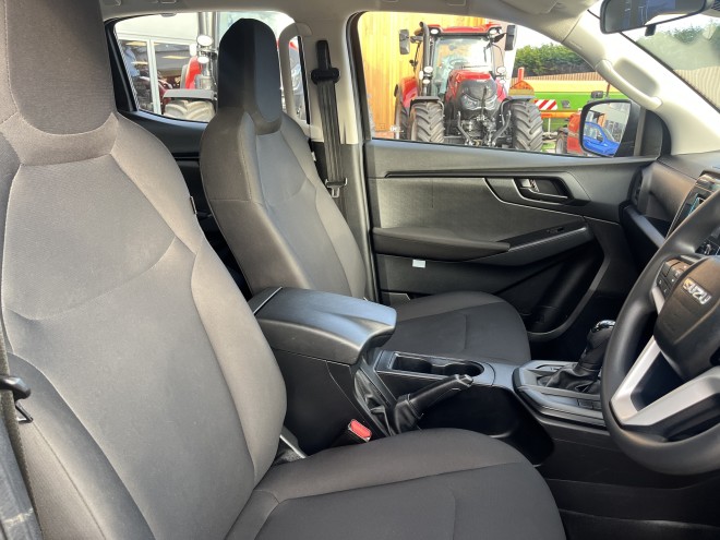 Isuzu D-Max Utility Double Cab Auto