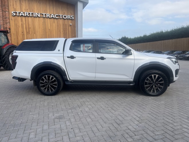 Isuzu D-MAX V-Cross Automatic DEMO