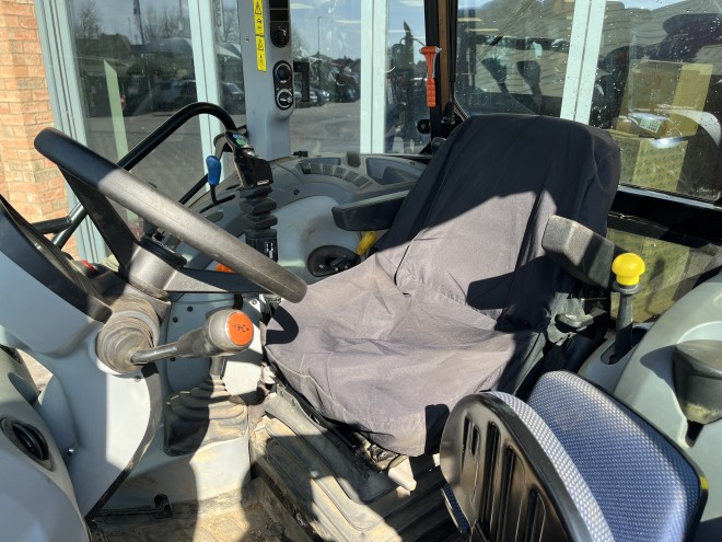 New Holland T4.65 c/w MX U304 loader