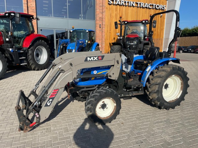 New Holland Boomer 40 4WD C/W MX C4 Loader
