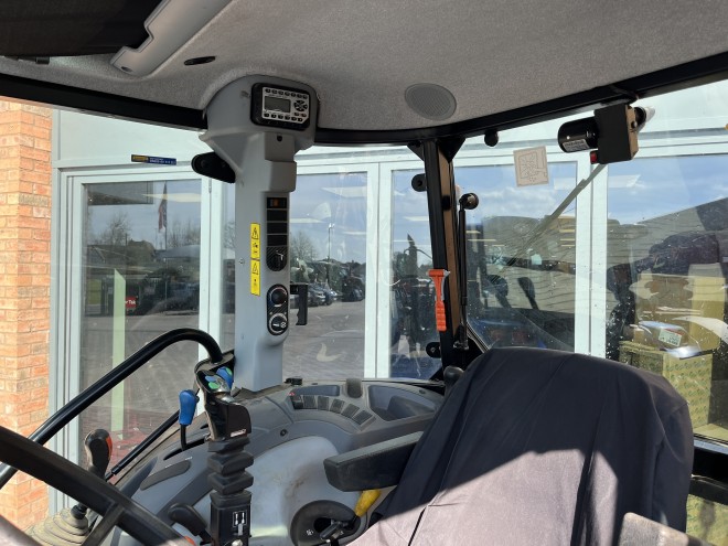 New Holland T4.65 c/w MX U304 loader