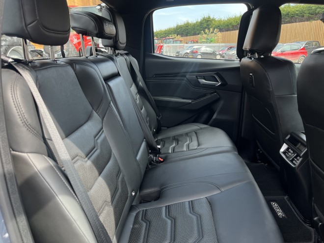 Isuzu D-Max Steel Edition Auto