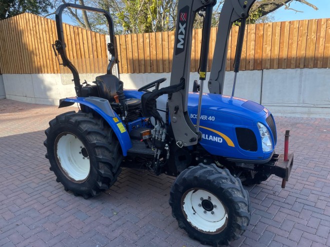 New Holland Boomer 40 4WD C/W MX C4 Loader