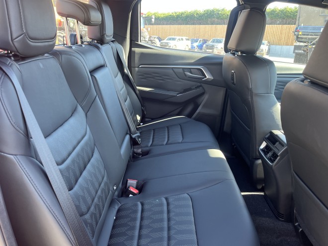 Isuzu D-MAX DL40 Auto Biarritz Blue