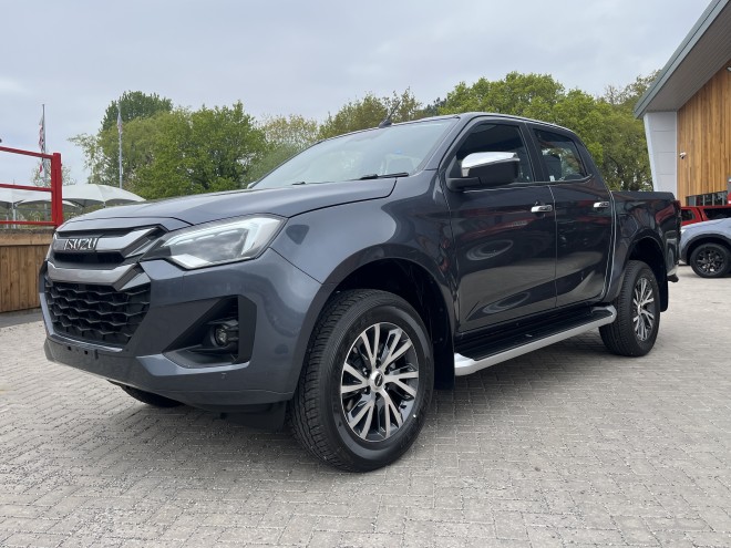 Isuzu D-MAX DL40 Auto Obsidian Grey