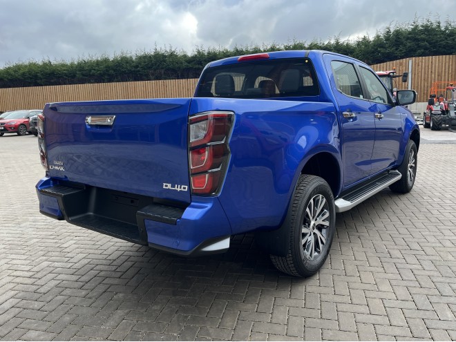 Isuzu D-MAX DL40 Auto Biarritz Blue