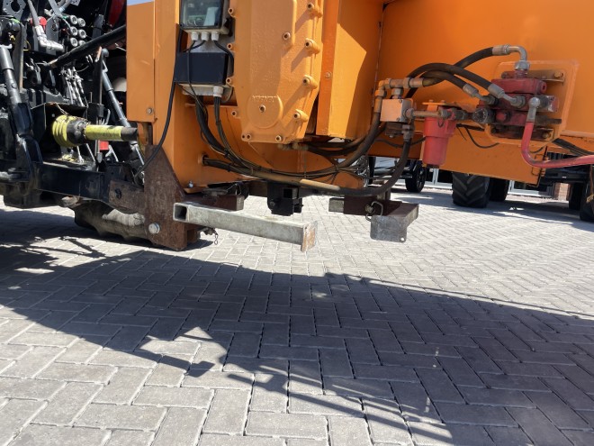 Jenson A 328 Z wood chipper tractor mounted