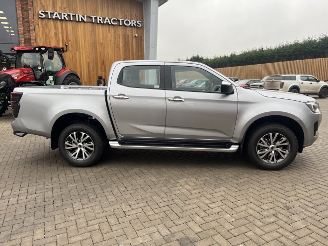 Isuzu D-MAX DL40 Auto Mercury Silver