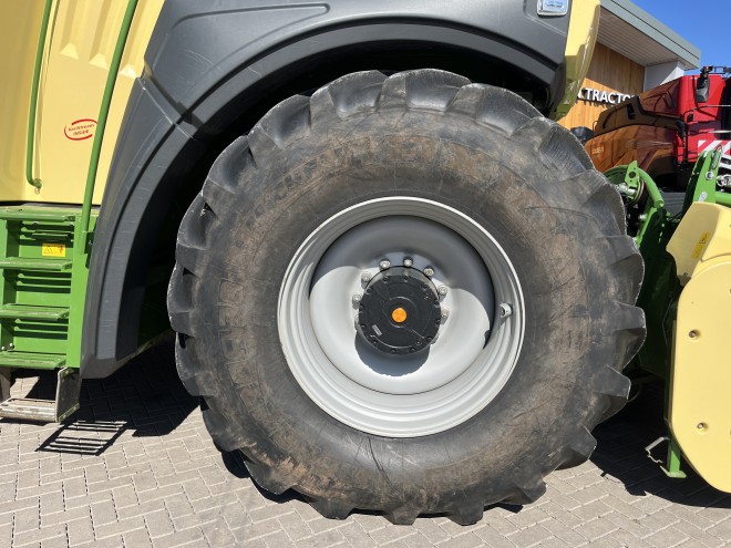 Krone Big X 780 C/W EasyFlow 300S Forage Harvester