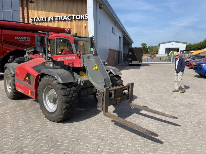 Weidemann 7042 Telescopic c/w Merlo headstock and pallet forks