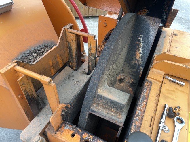 Jenson A 328 Z wood chipper tractor mounted