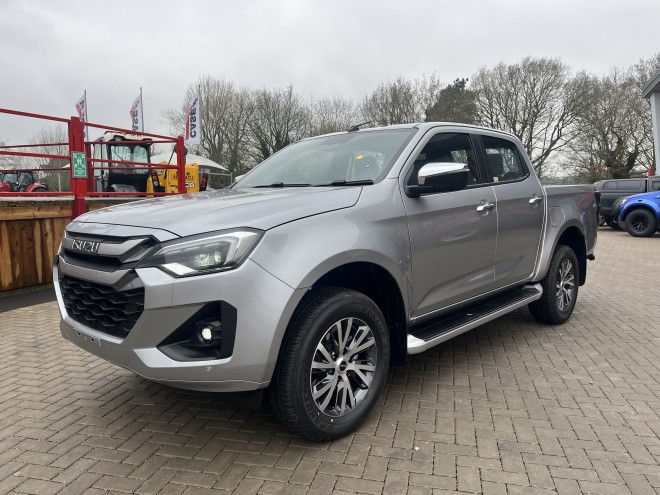 Isuzu D-MAX DL40 Auto Mercury Silver