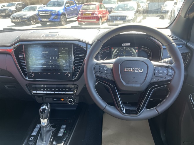 Isuzu D-MAX V-Cross Automatic Sienna Orange