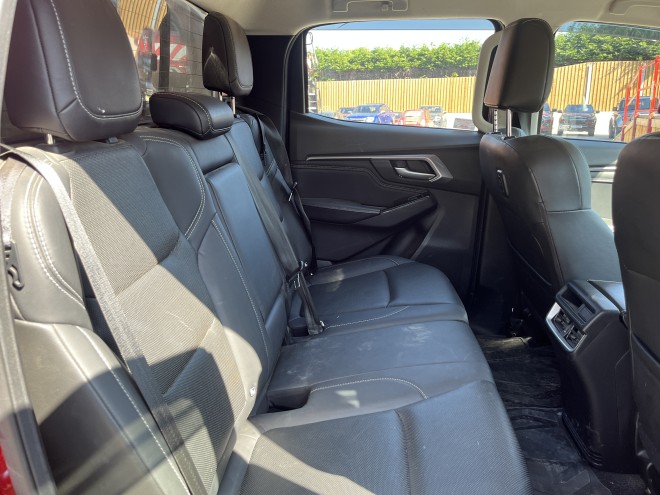 Isuzu DMAX DL40 Auto