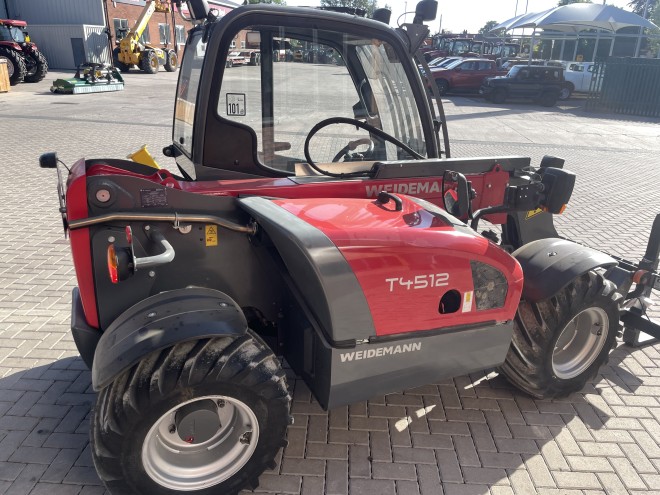 Weidemann 4512 T Euro headstock c/w pallet tines