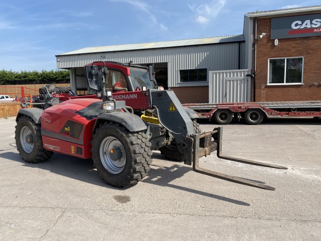 Weidemann 7042 Telescopic c/w Merlo headstock and pallet forks