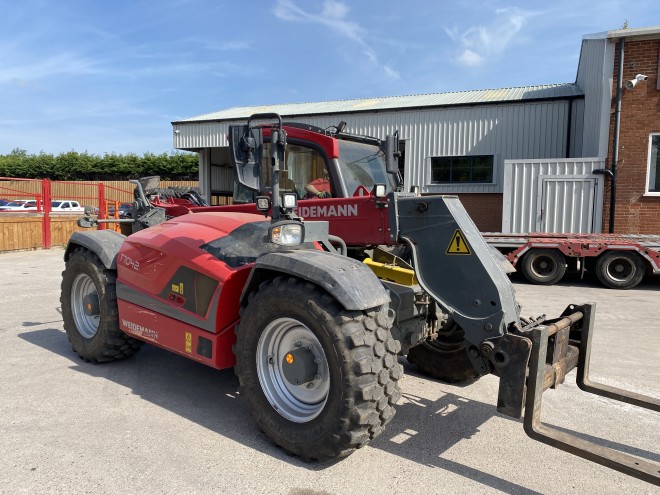 Weidemann 7042 Telescopic c/w Merlo headstock and pallet forks