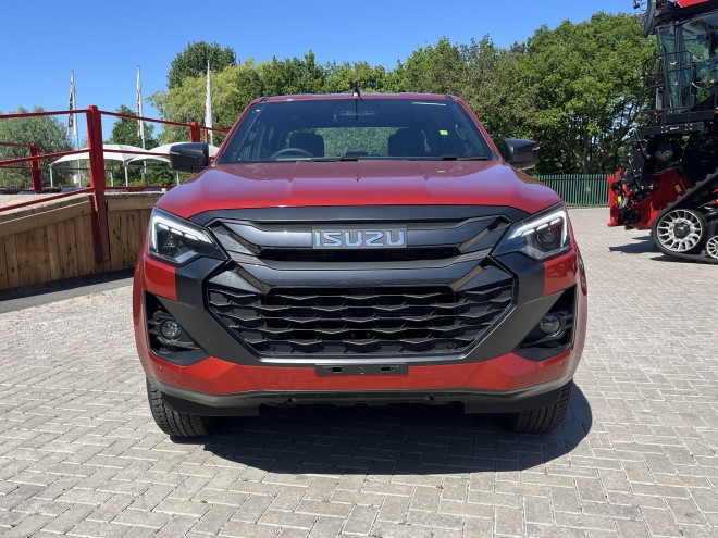 Isuzu D-MAX V-Cross Automatic Sienna Orange