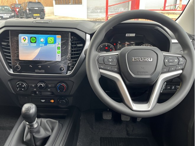 Isuzu D-Max DL20 Double Cab Splash White