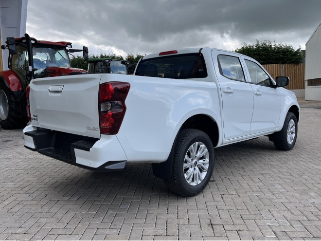 Isuzu D-Max DL20 Double Cab Splash White