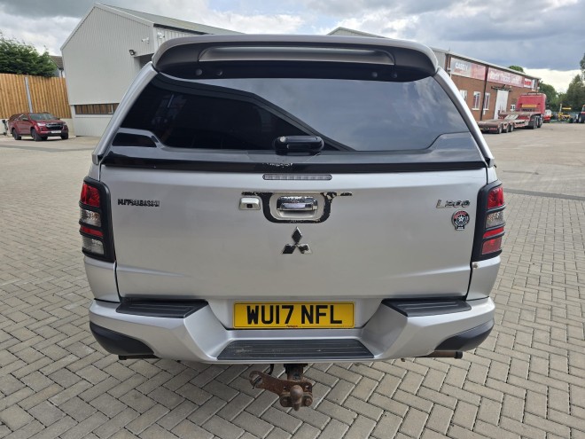 Mitsubishi L200 Barbarian Double Cab DI-D 178