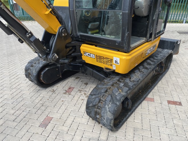 JCB 50 Z- 2 C/W Quick Hitch and 1 x 3' Bucket