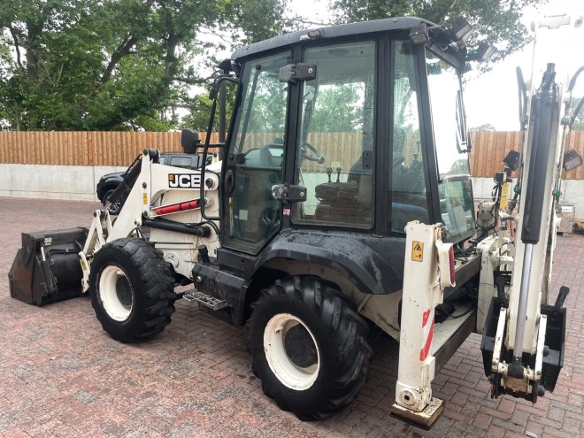 JCB 3CX COMPACT 4 x 4 x 4