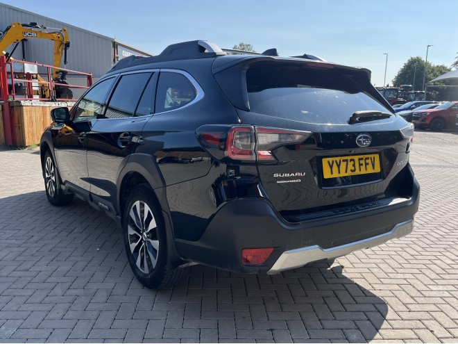 Subaru Outback 2.5i Touring 5dr Lineartronic