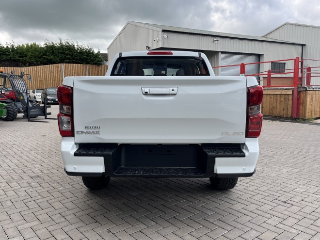 Isuzu D-Max DL20 Double Cab Splash White