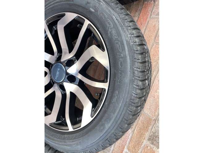Set Isuzu wheels and tyres 19 inch Diamond Turned Alloys fitted with 255/55R19 Pirelli Scorpion tyres 5 off