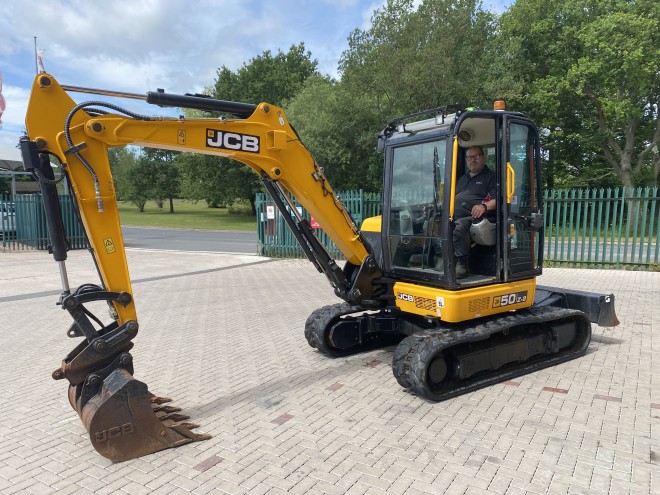 JCB 50 Z- 2 C/W Quick Hitch and 1 x 3' Bucket
