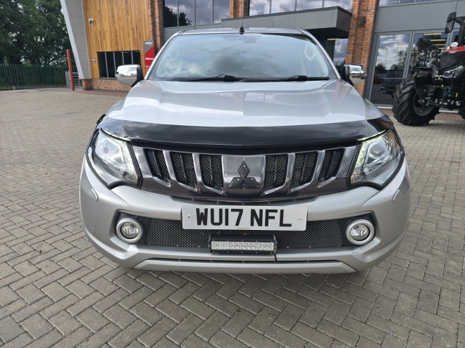 Mitsubishi L200 Barbarian Double Cab DI-D 178