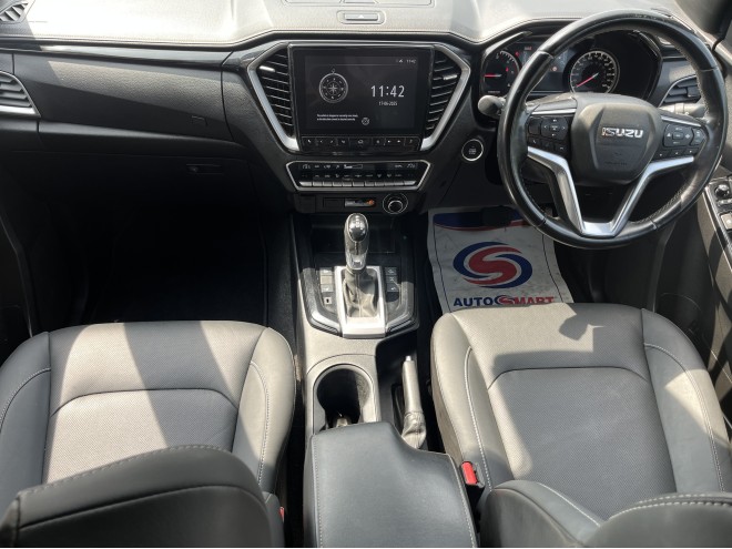 Isuzu D-MAX V-Cross Automatic