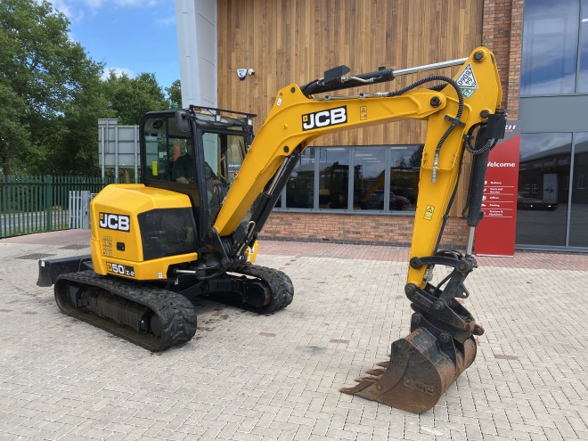 JCB 50 Z- 2 C/W Quick Hitch and 1 x 3' Bucket
