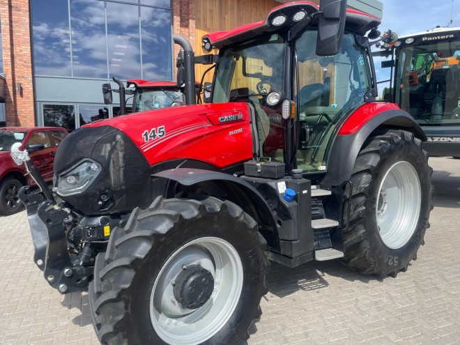 Case IH Maxxum 145 Active Drive 8 C/W front linkage 50 KPH