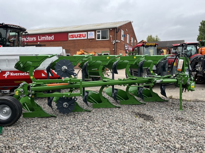 Amazone Cayros XMS 5-950 Vari width 5 Furrow plough