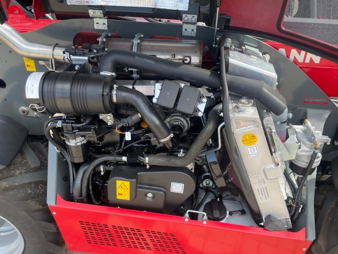 Weidemann 4512 T Premium with Euro headstock pallet tines
