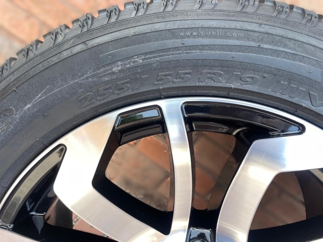 19" Centurion Alloy Wheel & Tyre Set (5) Isuzu wheel & tyres OEM Part No IACC2767, Isuzu Accessories, Isuzu wheel & tyres, Isuzu dealer, 19" Alloys, set of 5, Isuzu parts, Dmax, Pivelli scorpion, click & collect, Case IH Dealer, Startin Tractors