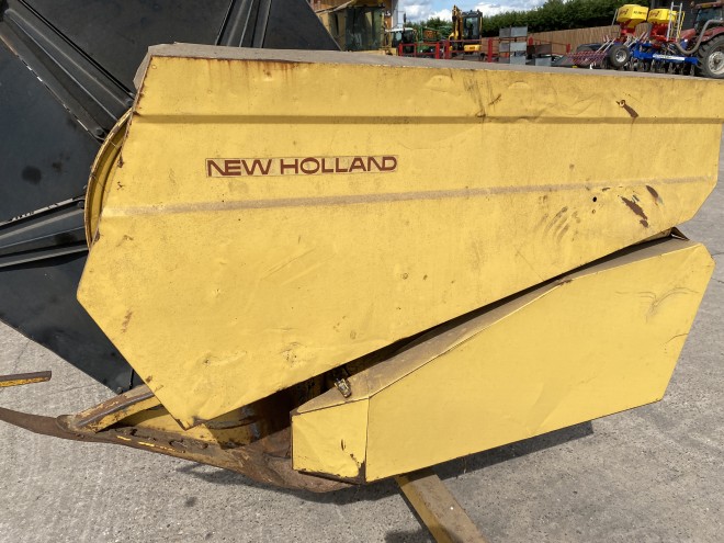 NewHollandTX 34 C/W 20' Header and trailer