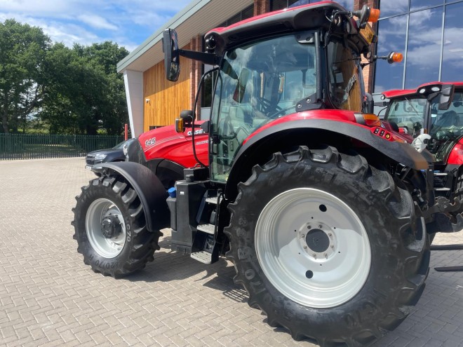 Case IH Maxxum 145 Active Drive 8 C/W front linkage 50 KPH