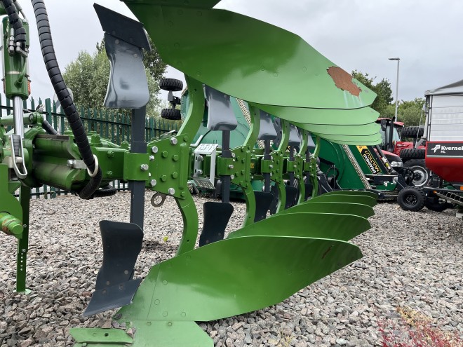 Amazone Cayros XMS 5-950 Vari width 5 Furrow plough