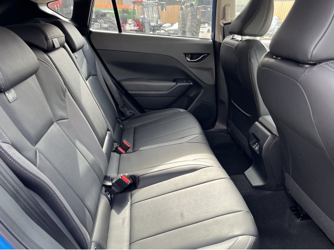 Subaru Crosstrek Touring 2.0 e-Boxer AT AWD Oasis Blue