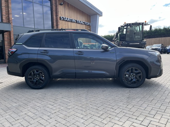 Subaru Forester 2.0i-S EU Field LC Magnetite Gray Metallic