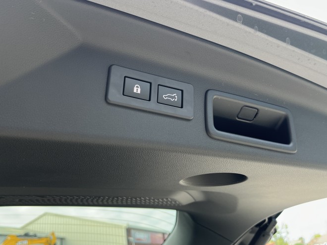 Subaru Forester 2.0i-S EU Field LC Magnetite Gray Metallic